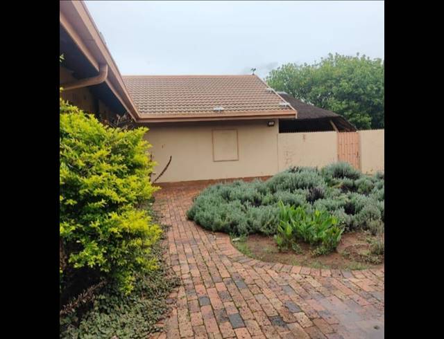 3 BEDROOM HOUSE FOR SALE IN VAAL PARK EXT 1